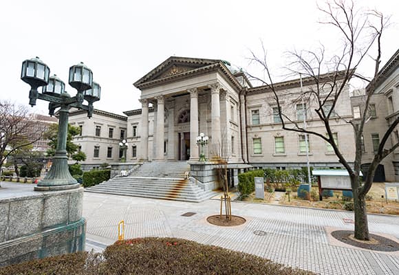 大阪府立中之島図書館